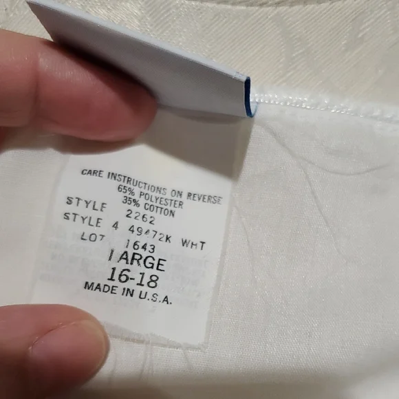 Elegant White Lace Chemise with Pink Accents - Picture 9 of 9